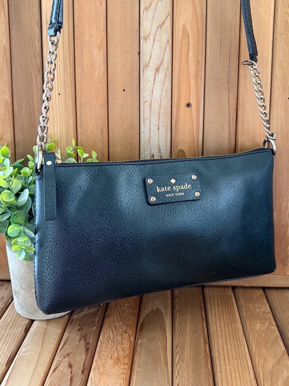 Kate Spade Black Leather Crossbody Bag Gold Chain Strap Hot Pink Interior